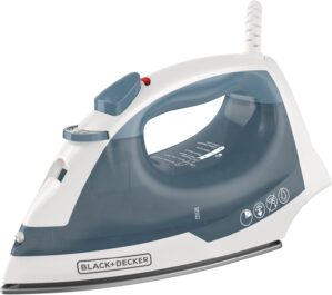 BLACK+DECKER Easy Steam Compact Iro...